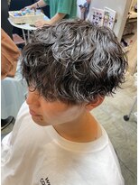 ジュンヌオム リンカラン(Jeune Homme LINGKARAN) 波巻きスパイラルパーマ×2ブロマッシュ