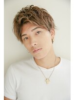 ジャドール(J'ADORE)&nbsp;無造作センターパートスタイルカルマパーマベリーショート