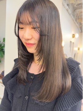 ヒョンミョン ライズバイレボ 柏西口店(hyon myon/RISEbyREVO) ヘーゼルベージュ/レイヤーカット/流れる顔周り/柏駅