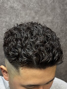 ライズ 新小岩店(RISE) オールバックパーマ/リバースパーマ/フェード（ハルト）