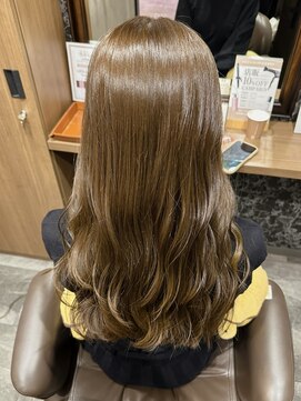テラスヘア 三条(TERRACEhair) 艶髪オリーブベージュカラー