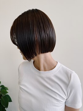 アヴァンセ サニー美容室 コンパクトボブ/ミニボブ/30代/髪質改善ストレート/