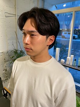 ヌーク(neuk)の写真/【谷六/最終受付20時】本格barberスタイルのフェードにこだわり有！カジュアルやビジネスも幅広く◎