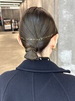 ピークアブー 原宿ハラカド(PEEK-A-BOO)&nbsp;ヘアセット お呼ばれヘア タイトヘア シニヨン お団子ヘア 原宿