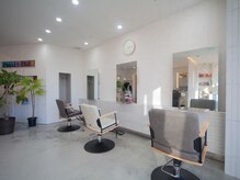 ユウ(Yuu-)の雰囲気(光が差し込む明るい店内で過ごしやすい空間です。)