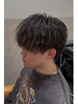 ノイ(NOI)&nbsp;シャドウパーマ波巻きツイスパフェザーパーマ眉毛カット札幌大通