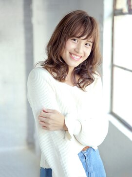 アミーチ(AMICI) ナチュラルフリルミディ