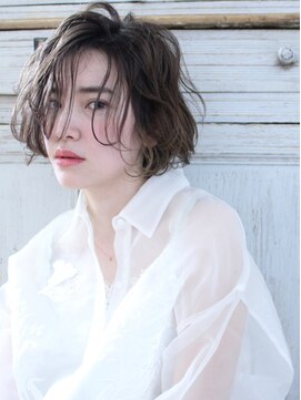 ラリカ(La Rica) ほつれたような動きで魅せる大人可愛いショートボブ!!