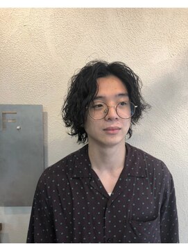 エフ ナカイタバシ(F) メンズパーマ