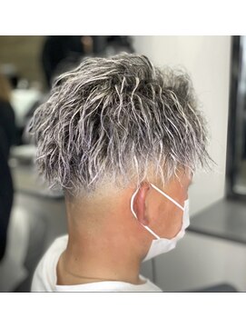 エイトヘアー(Ei8htHair) 男らしさ満載スタイル