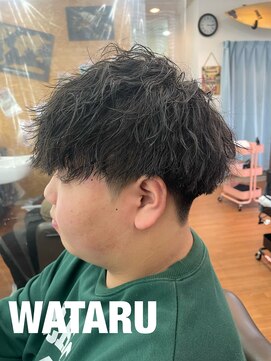 バトン(BATON) ツイストスパイラル【鎌ケ谷　パーマ　ハイライト】