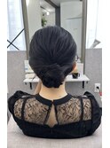 シンプルシニヨン