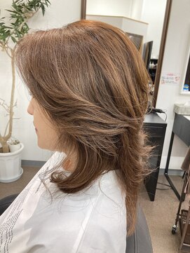 ビーズカラー ヤマザワ富谷成田店 秋おすすめ/50代/ハイレイヤー