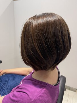 イルミ(iLUMi) iLUMi　×　ショートボブ