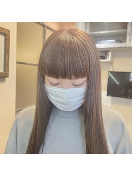 レヴェヘア rever hair 前髪パッツンロングヘア