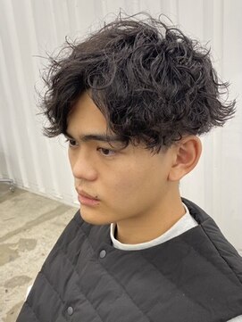 ココ 本八幡(KOKO) □波巻きパーマ#センターパートダークアッシュミディアムパーマ