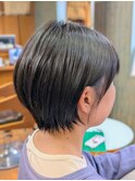 ショートボブ