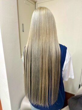 エターナルバイマティーナ(Eternal by MATINA) 【ホワイトブロンド×ブラック/インナー】池袋美容室