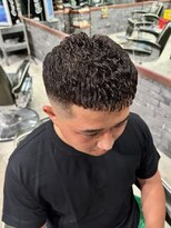 スリーセント 栄(3/cent)&nbsp;濡れパン/クロップ/アイロンパーマ/バズクロップ