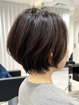 バンプ ギンザ(BUMP GINZA) 30代40代50代大人女子秋色若見えショートボブ白髪ぼかしer