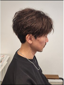 ニアウ 伊勢崎連取店(Niau) 刈り上げショートセンターパートニュアンスパーマ