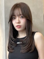 オムニス 表参道(Omnis)&nbsp;暗髪美髪レイヤーカット顔周りレイヤーくびれミディアムレイヤー