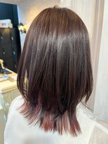 キャアリー(Caary)&nbsp;福山美容室Caaryココアブラウンチェリーレッドインナー20代30代