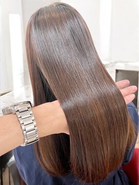 クオリス 上福岡店(QUALIS) 透明感艶感ストレート髪質改善秋冬カラーブラウン