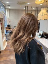 ヘアーワークス ボナ(HAIR WORKS bona.) 艶カラー 毛先パーマ