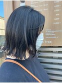 夏に映えるブリーチなしカラー◎外はねボブ×ブルーブラック小顔