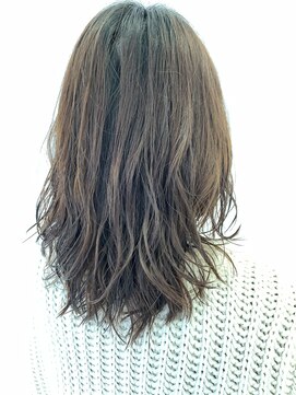 シアン ゆるゆるパーマ