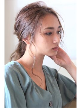 ヴィアンカ(Vianca) ゆるふわポニー