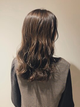 アカラ(acala) こなれウェーブアッシュ【30代イルミナカラー/縮毛矯正/髪質改善