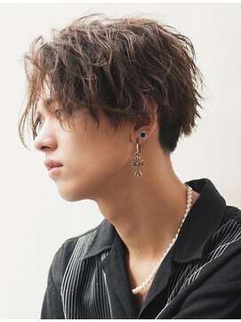 リップス レイ ギンザ(LIPPS Ray GINZA) センターパートスパイラルツーブロックナチュラル