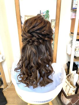 ロカット サロン(Roquat Salon) ハーフアップアレンジ【instagram roquatsalon】立川/立川南