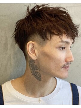 ベル 新宿(Belle) モード系アパレル男子に大人気!個性重視のメンズパーマスタイル