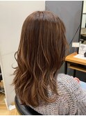 ベージュカラー×レイヤーカット