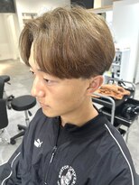 ヒュイル バイ ニアウ(Hwyl by Niau) メンズマッシュセンターパートスパイラルパーマニュアンスパーマ