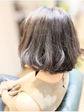 マホロバ(MAHOROBA) ミディアム×ボブ