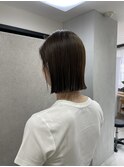 切りっぱなしボブ×グレージュ