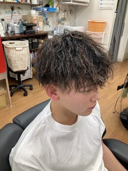 カットワン 竹の塚店(Cut-one)の写真/フェードカットもOK☆バリカンを各種取り揃え♪あなたに合った旬なスタイルで周りを魅了！