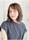 透け感ベージュのセミウェットミックスカール