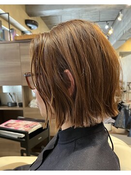 ビーハイブ ギフト(BeeHIVE GIFT) あご下ボブ/切りっぱなしボブ/外ハネボブ/ボブ