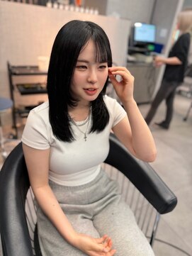 ラニシス ヘアー(Lanisis Hair) ミディアムレイヤー