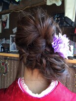 オーバーキャプテンネイキッド(OVER CAPTAIN NAKED) ルーズ編み込みサイドシニヨン