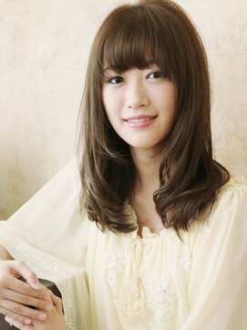 アンシェリ(Ancheri by flammeum) ツヤ感と清らかさが共存した揺れ感内巻きセミロング【藤沢】