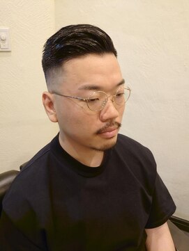 スカイマスターバーバー 渋谷(SKY MASTER BARBER) スキンフェードパートスタイル<理容室>[床屋/シェービング/渋谷]