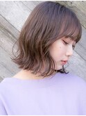 グレージュカラー　外ハネミディアム
