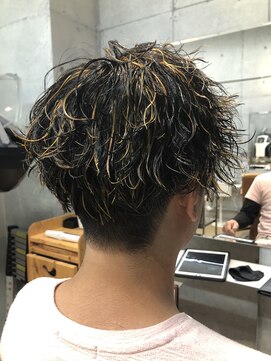 ココ 西葛西南口店(COコ) ツイストスパイラル×ハイライトで最強ヘア！