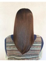 ポンパデュール(Pompadour) アイロンを使わない酸性縮毛矯正